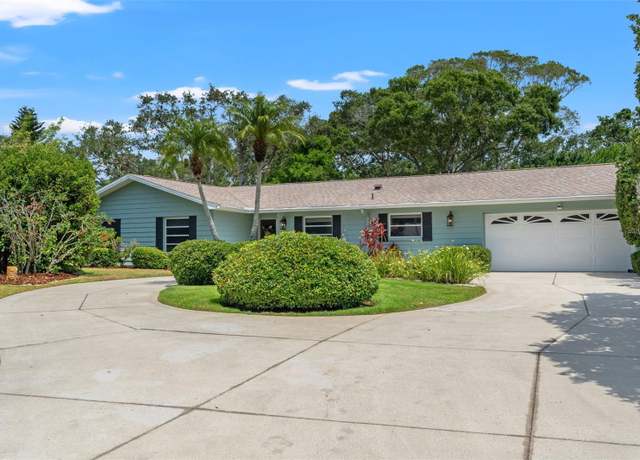 Property at 1240 Harbor Lake Dr, Largo, FL 33770, 3 beds, 2 baths
