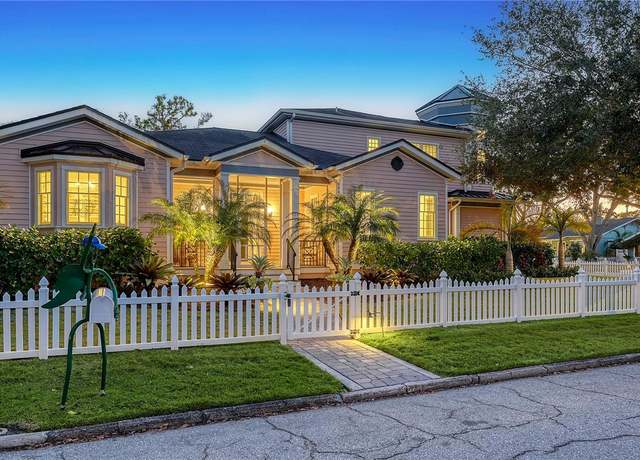 Property at 1714 Irving St, Sarasota, FL 34236, 4 beds, 4.5 baths