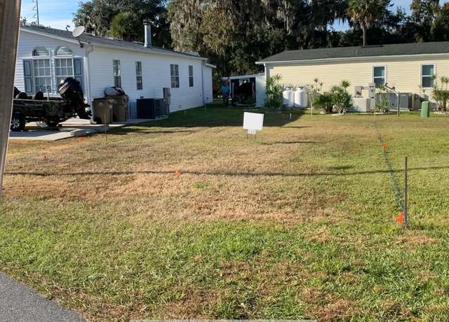 Property at 685 Cindi Ave, Leesburg, FL 34788