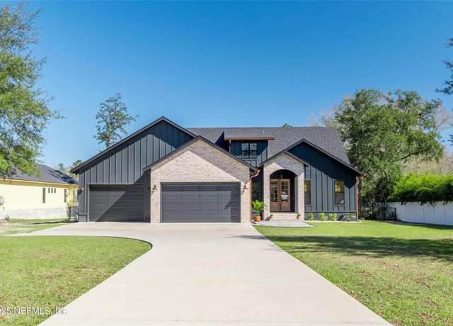 Property at 10435 SW 80th Pl, Hampton, FL 32044, 3 beds, 2.5 baths