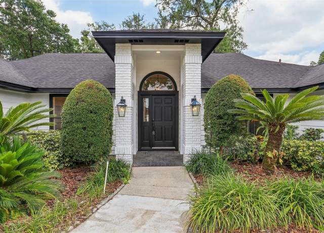 Property at 216 Shady Oaks Cir, Lake Mary, FL 32746, 4 beds, 2 baths