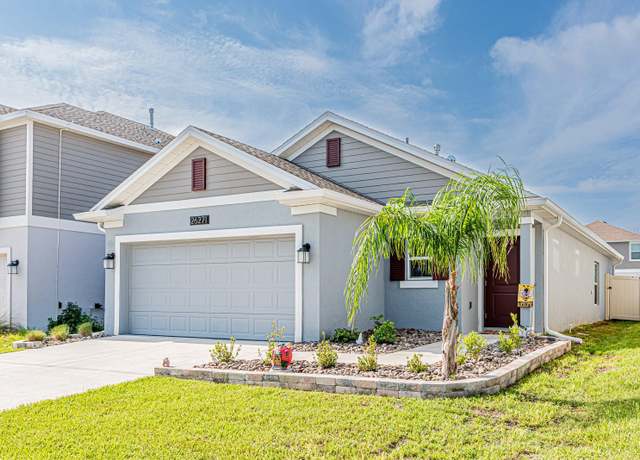 Property at 26271 Feathergrass Cir, Leesburg, FL 34748, 3 beds, 2 baths