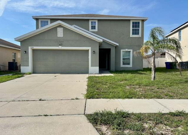 Property at 235 Hibiscus St, Winter Haven, FL 33881, 5 beds, 3 baths