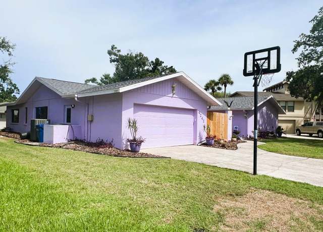 Property at 4242 Dryden Cir, Sarasota, FL 34241, 4 beds, 2 baths