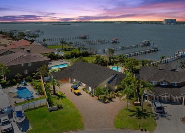 Property at 2924 River Point Dr, Daytona Beach, FL 32118, 4 beds, 3 baths