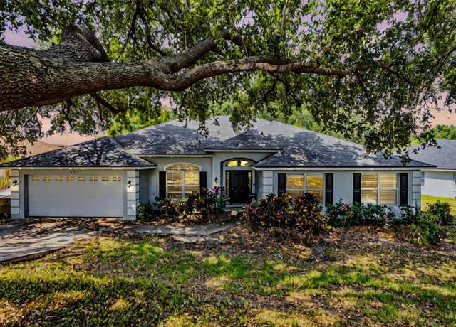 Property at 11126 Oakshore Ln, Clermont, FL 34711, 4 beds, 3 baths
