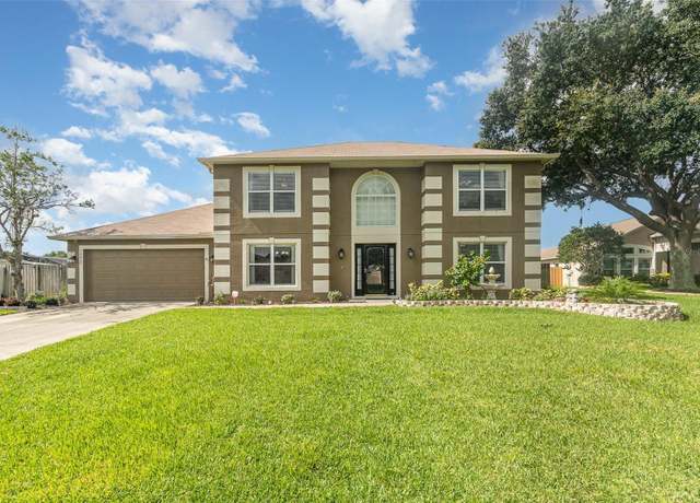 Property at 16012 Lanesboro Ct, Clermont, FL 34711, 3 beds, 2.5 baths