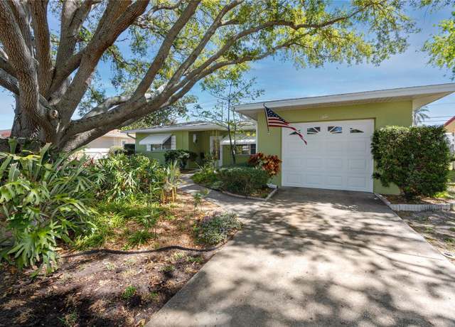 Property at 1521 San Helen Dr, Dunedin, FL 34698, 2 beds, 2 baths
