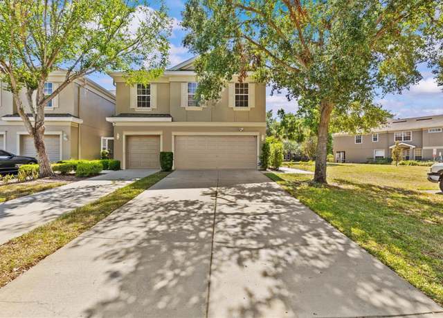 Property at 4105 Bismarck Palm Dr, Tampa, FL 33610, 2 beds, 2.5 baths