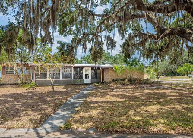 Property at 415 Manor Dr, Bartow, FL 33830, 3 beds, 1.5 baths