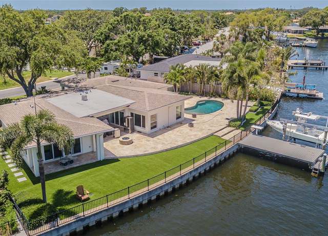 Property at 1185 36th Ave NE, St Petersburg, FL 33704, 4 beds, 3 baths