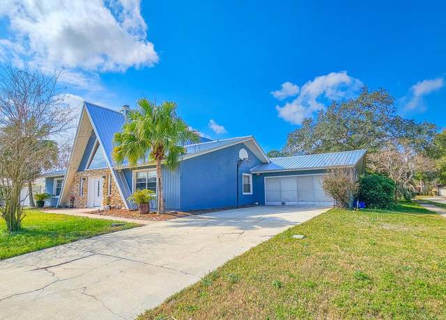 Property at 950 Sand Crest Dr, Port Orange, FL 32127, 3 beds, 2 baths