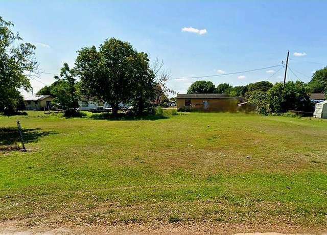 Property at 1020 Kentucky Ave, Clewiston, FL 33440