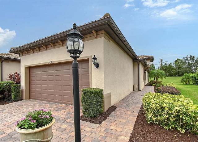 Property at 17109 Kenton Ter, Bradenton, FL 34202, 2 beds, 2 baths