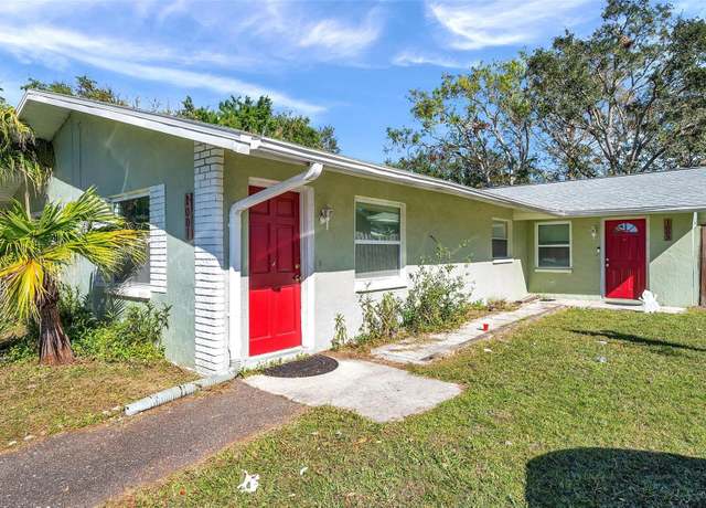 Property at 1001 Lake Palms Dr, Largo, FL 33771, 5 beds, 2 baths