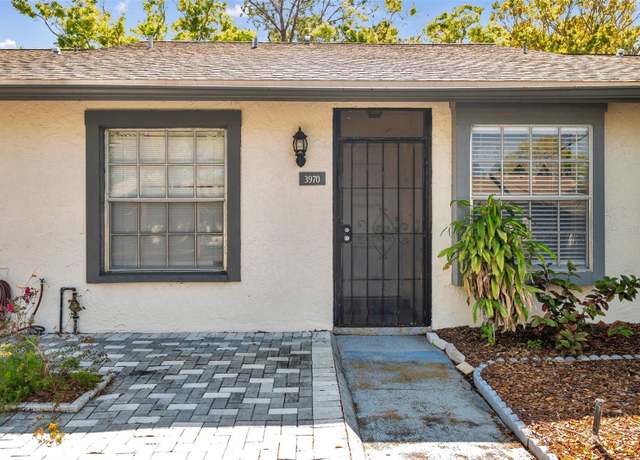 Property at 3970 LA Costa Ln, Largo, FL 33771, 2 beds, 2 baths