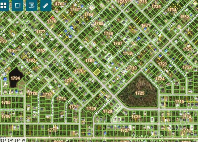 Property at 5560 Gillot Blvd, Port Charlotte, FL 33981