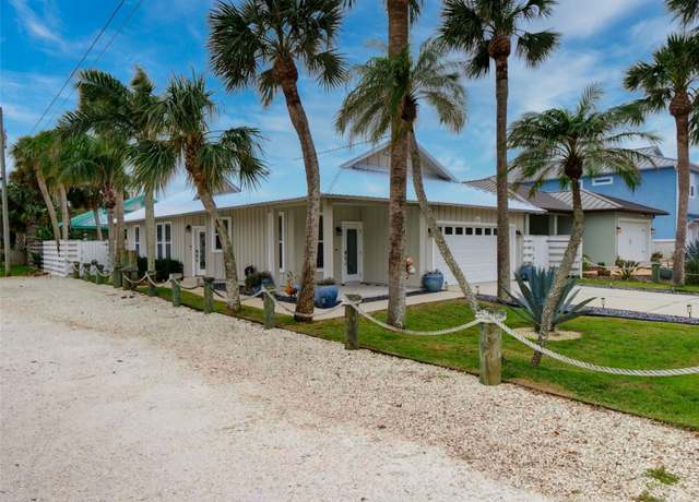 Property at 821 E 1st Ave, New Smyrna Beach, FL 32169, 3 beds, 2 baths