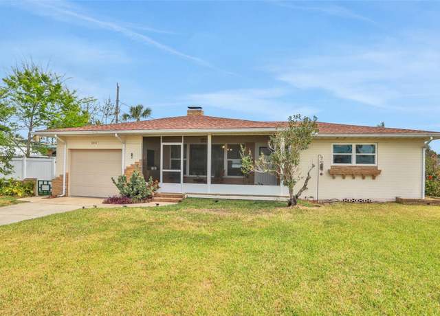 Property at 2811 S Peninsula Dr, Daytona Beach, FL 32118, 2 beds, 1.5 baths