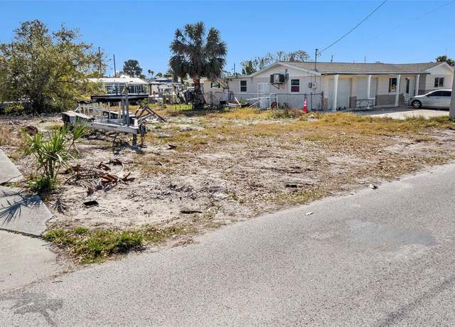 Property at 13620 Veronica Dr, Hudson, FL 34667