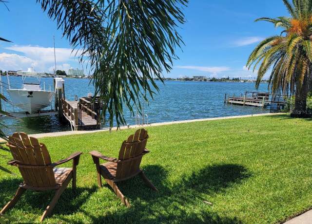 Property at 7092 S Shore Dr S, St Petersburg, FL 33707, 4 beds, 3 baths