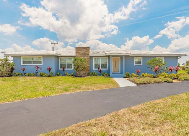 Property at 1032 Bel Aire Dr, Daytona Beach, FL 32118, 4 beds, 2.5 baths