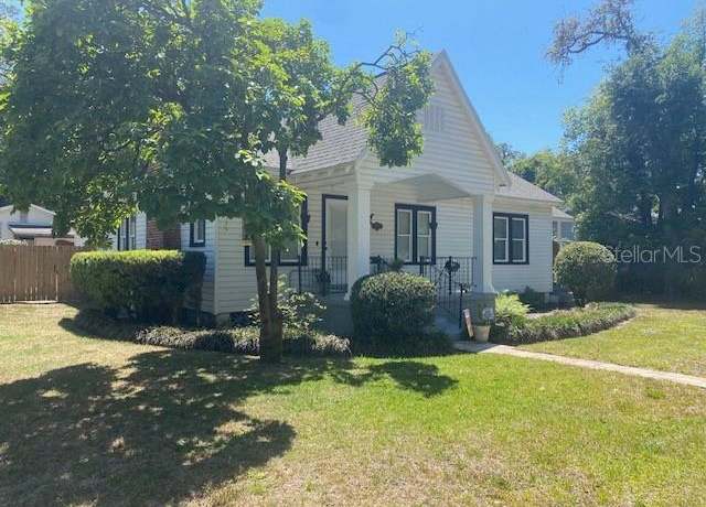 Property at 942 NE 5th St, Ocala, FL 34470, 3 beds, 3 baths