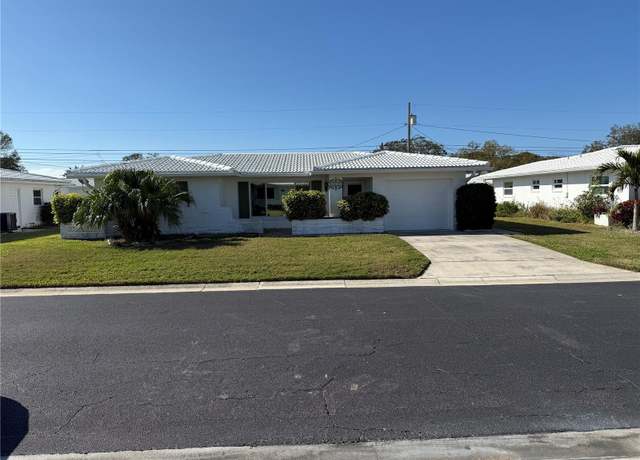 Property at 14132 89th Ave, Seminole, FL 33776, 2 beds, 2 baths
