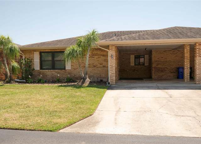 Property at 446 Lake Carolyn Cir, Lakeland, FL 33813, 2 beds, 2 baths