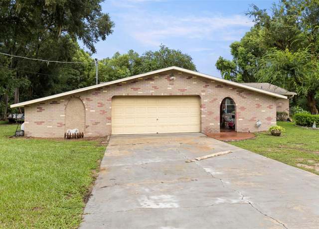 Property at 11918 Orangewood Dr, Dade City, FL 33525, 3 beds, 2 baths