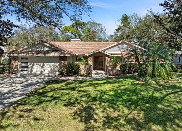 Property at 1612 Pine Harrier Cir, Sarasota, FL 34231, 4 beds, 3 baths