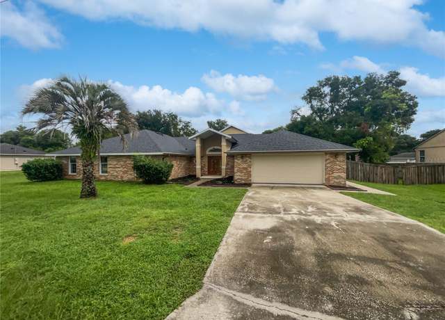 Property at 862 N 4th Ave, Deltona, FL 32725, 4 beds, 2.5 baths