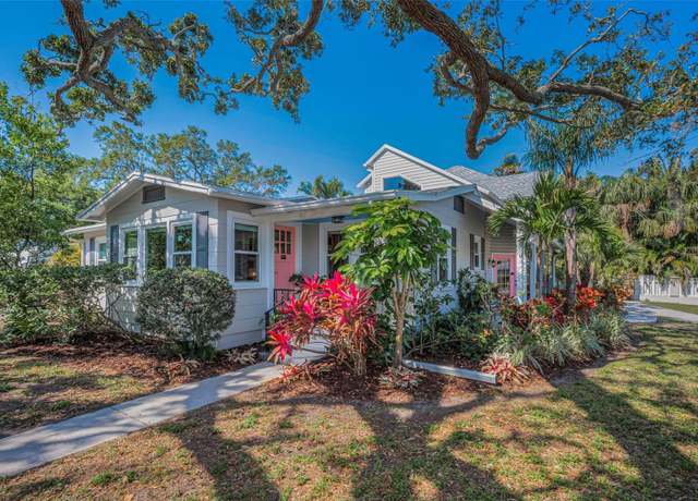 Property at 223 Lime Cir S, Dunedin, FL 34698, 4 beds, 2 baths