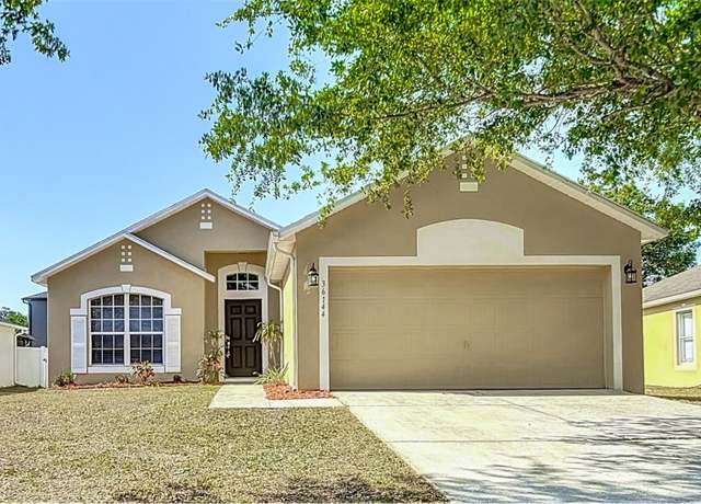 Property at 36144 Markree Castle Ave, Dade City, FL 33525, 3 beds, 2 baths