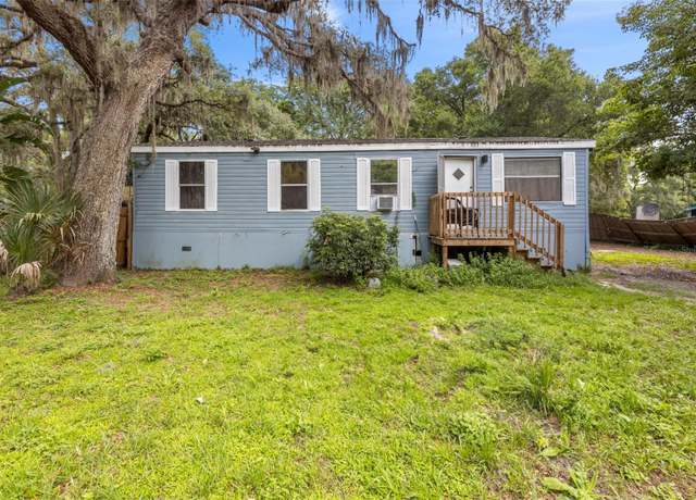 Property at 2712 Berdetta St, Leesburg, FL 34748, 3 beds, 2 baths
