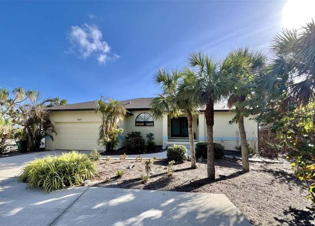 Property at 3075 Bay Oaks Cir, Englewood, FL 34223, 3 beds, 2 baths