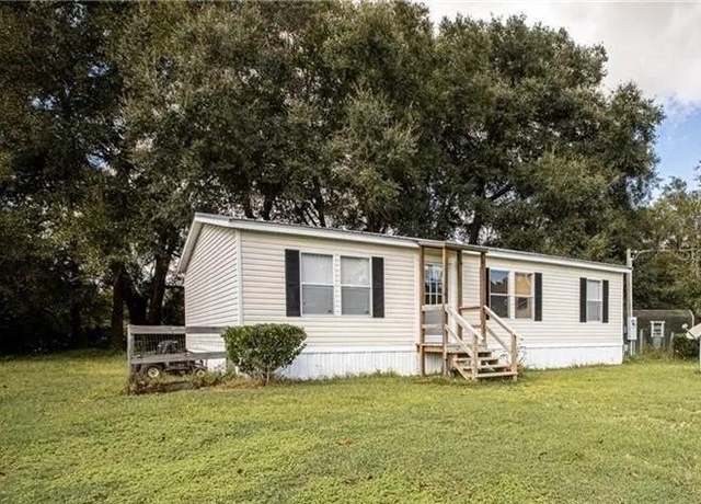 Property at 13162 SE 32nd Ct, Belleview, FL 34420, 3 beds, 2 baths