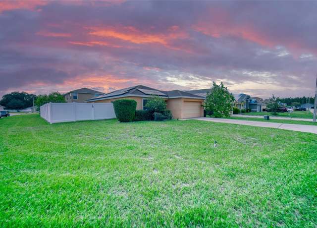 Property at 713 Overlook Grove Dr, Winter Haven, FL 33884, 3 beds, 2 baths