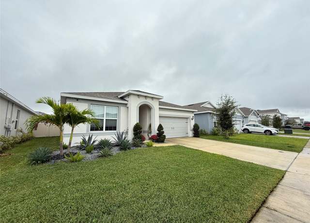Property at 5652 Arborvista Dr, Saint Cloud, FL 34771, 4 beds, 2 baths