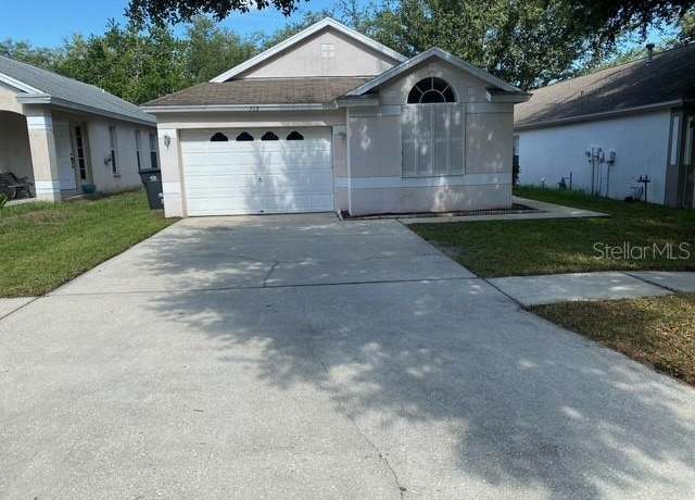 Property at 513 Summer Sails Dr, Valrico, FL 33594, 4 beds, 2 baths