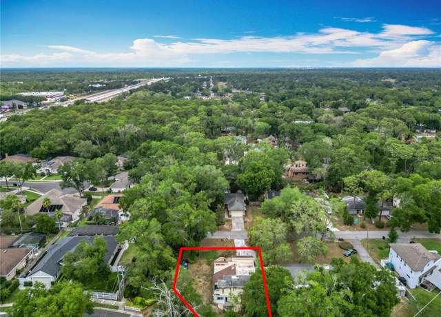 Property at 200 Alpine St, Altamonte Springs, FL 32701, 3 beds, 2.5 baths