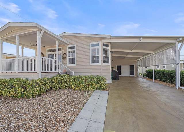 Property at 126 Capri Dr, Palmetto, FL 34221, 2 beds, 2 baths
