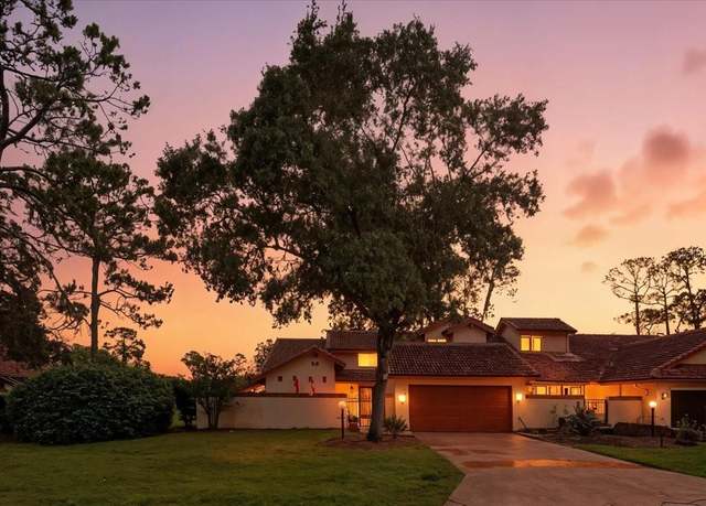 Property at 49 Village Cir, Palm Coast, FL 32164, 3 beds, 2.5 baths