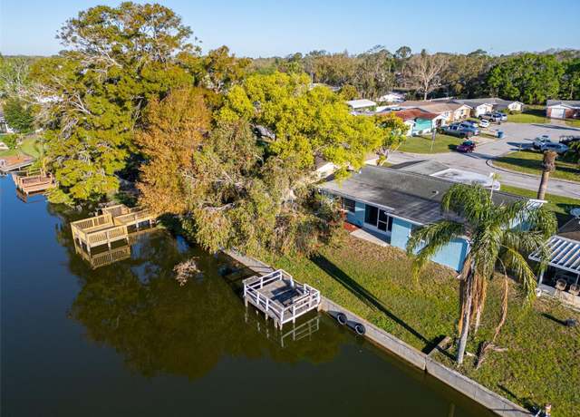 Property at 3814 Sunray Dr, Holiday, FL 34691, 3 beds, 2.5 baths