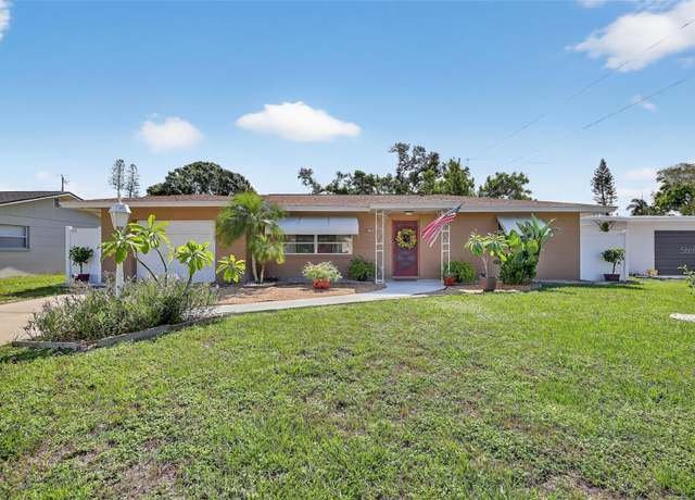 Property at 4805 22nd St W, Bradenton, FL 34207, 2 beds, 2 baths