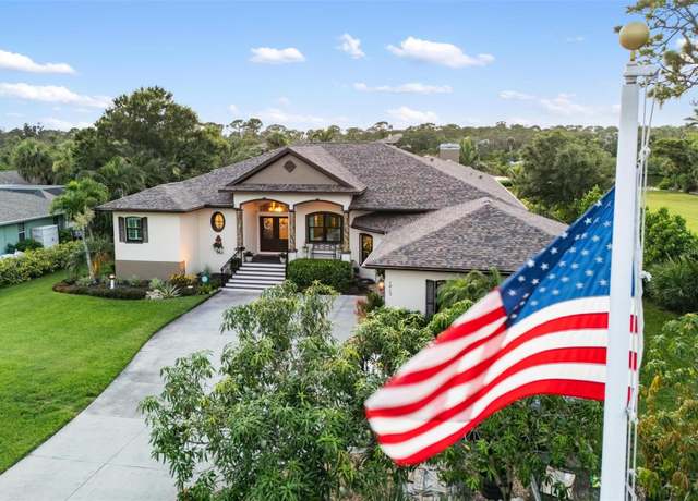 Property at 1415 Bayshore Dr, Englewood, FL 34223, 3 beds, 2.5 baths