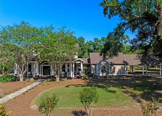 Property at 6037 Lake Erie Rd, Groveland, FL 34736, 4 beds, 3.5 baths