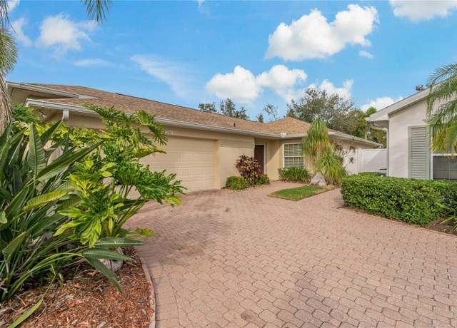 Property at 3309 Raleigh Dr, Winter Haven, FL 33884, 2 beds, 2 baths