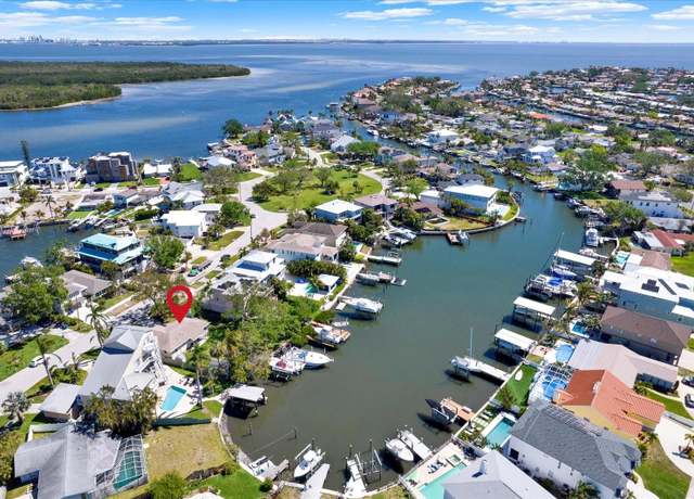 Property at 1904 Arrowhead Dr NE, St Petersburg, FL 33703