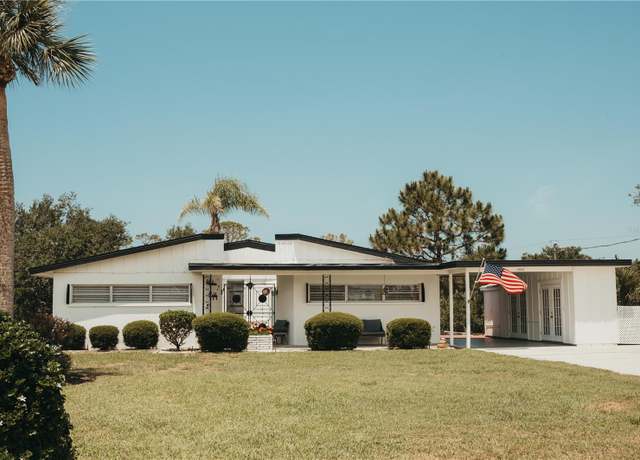 Property at 1980 Forked Creek Dr, Englewood, FL 34223, 2 beds, 2 baths